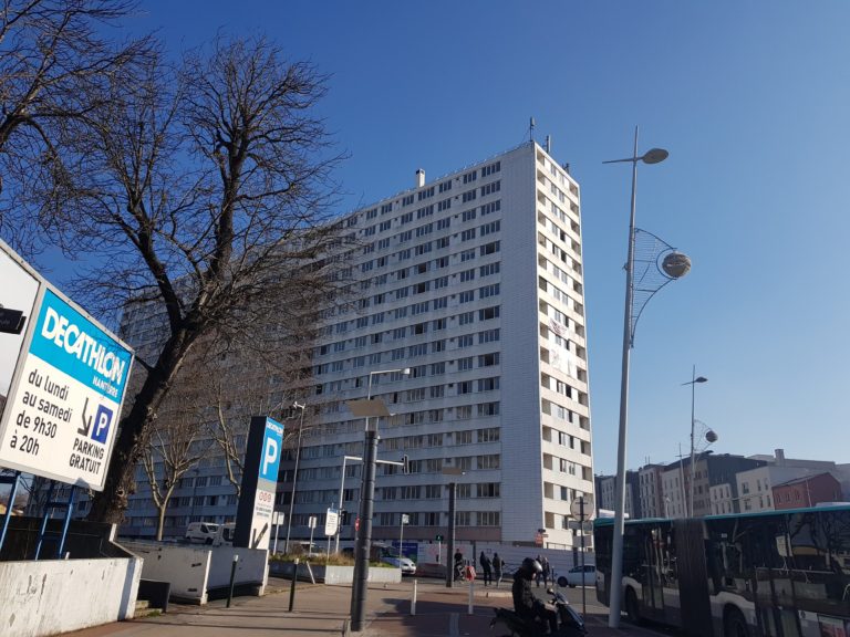 La Place de La Boule - Les piétons de Nanterre